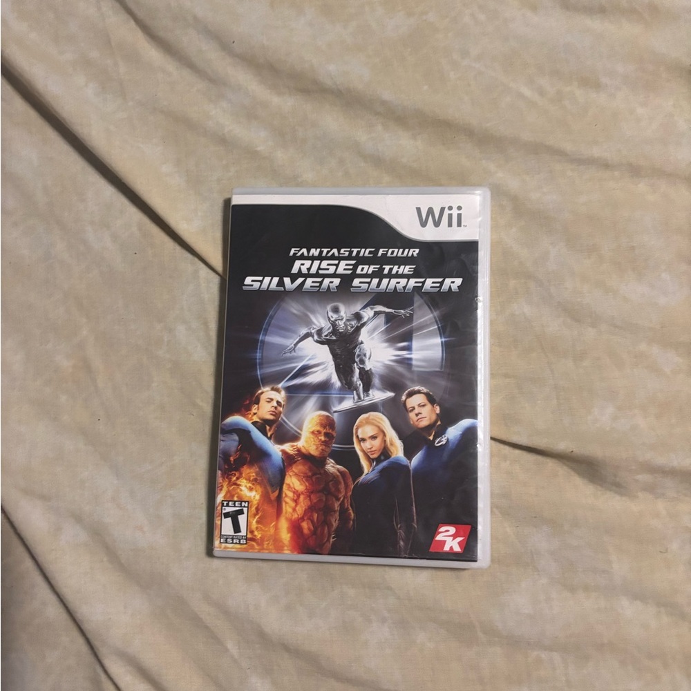Nintendo Wii Fantastic Four: Rise of the Silver Surfer — Black & Silver Cover